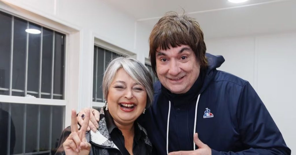 Encuentro vibrante entre Jeannette Jara y Álvaro Henríquez en La Yein Fonda