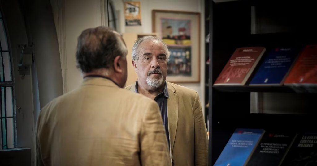 Ramón Díaz Eterovic: Premio Nacional que Redefine la Novela Negra