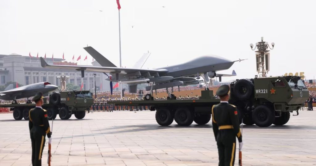 China exhibe su poder militar en un desfile de impacto mundial