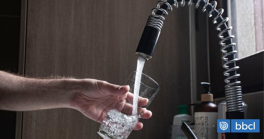 Nuevas Tarifas de Aguas Andinas: Impacto del Sobreconsumo en Usuarios