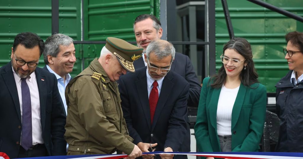 Chile refuerza seguridad para Fiestas Patrias 2025