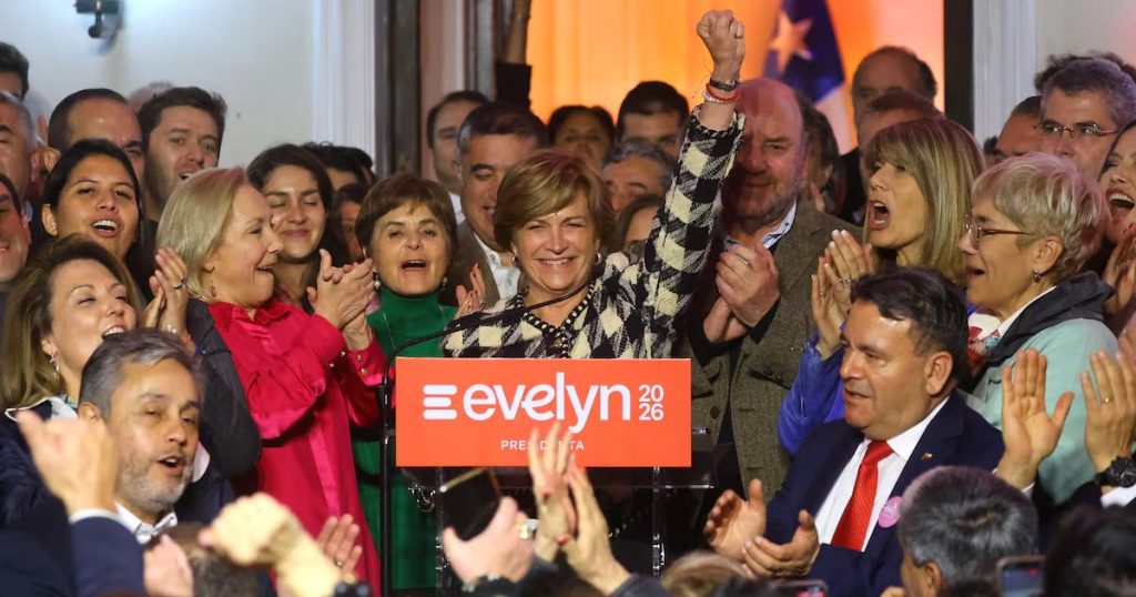 Evelyn Matthei relanza su campaña centrada en la unidad y el progreso.