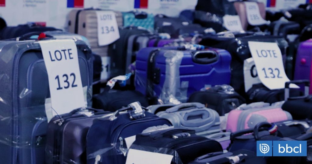 Remate de Objetos Perdidos en el Aeropuerto de Santiago: Detalles Clave