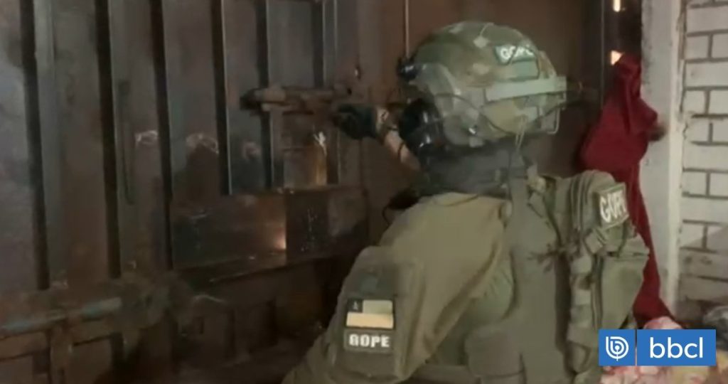 Operativo Policial Desmantela Casas Búnker en Los Ángeles