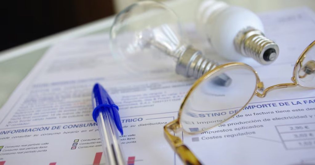 Auditoría a la CNE: Impacto de Errores en Tarifas Eléctricas