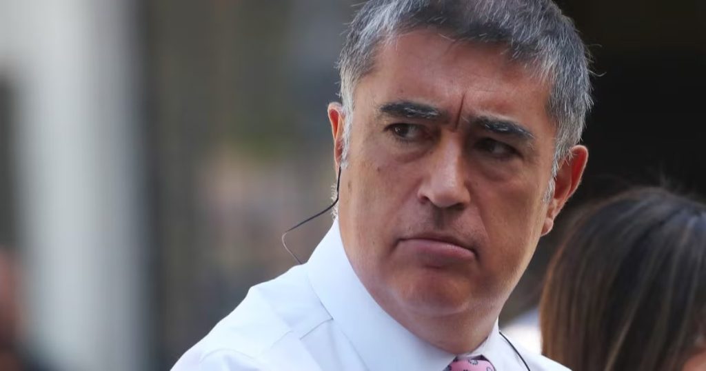 Desbordes Exige Medidas Urgentes Contra la Violencia en Escuelas de Santiago