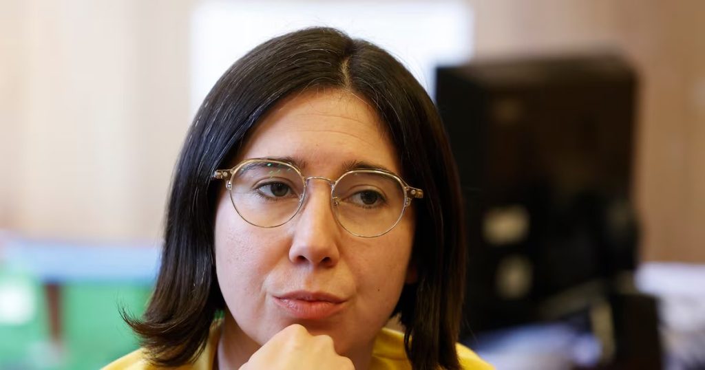 Tello critica a Alessandri por polémica en el sistema judicial