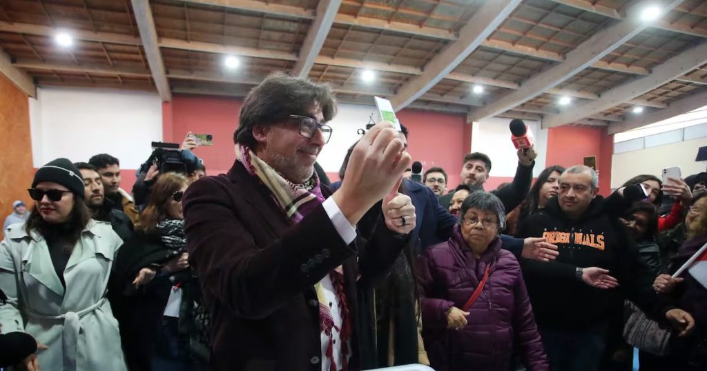 Daniel Jadue busca el Tribunal Constitucional para mantener candidatura