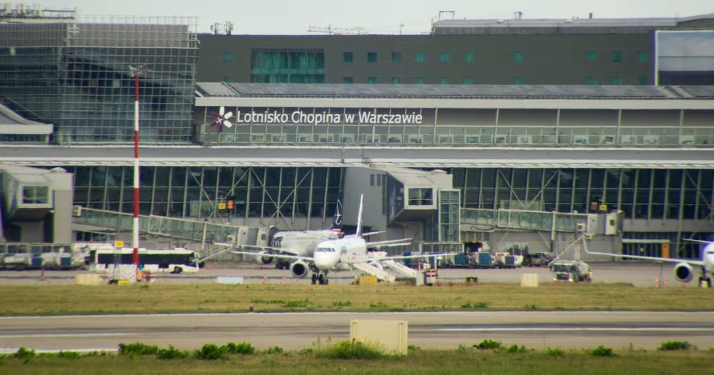 Detenido en aeropuerto por falsa alarma de bomba: detalles y consecuencias.