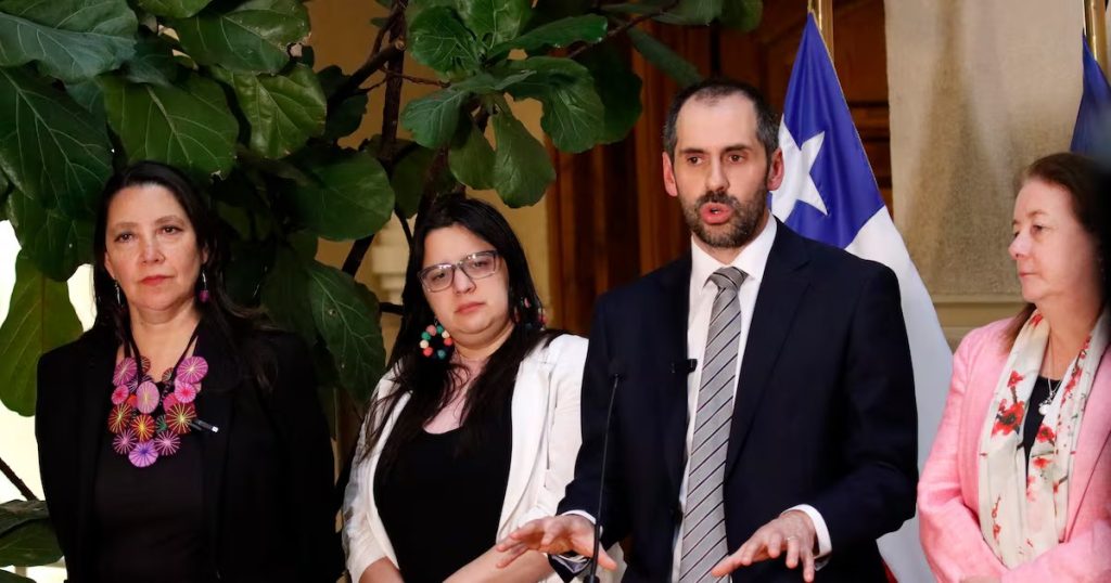 Chile enfrenta desafíos fiscales y se proyecta un ajuste económico