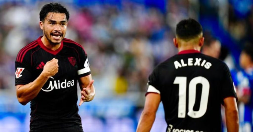 Sevilla sorprende al Barcelona con una goleada contundente de 4-1.