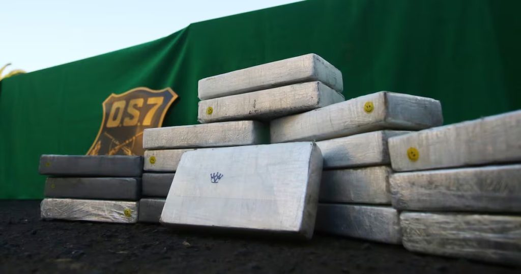 Carabineros de Chile supera récord de incautación de drogas en 2025.