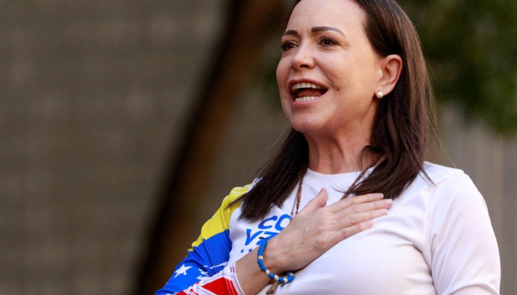 María Corina Machado gana el Nobel de la Paz por su lucha democrática.