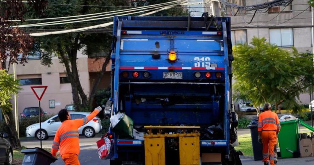 Nuevas medidas protegen a recolectores de residuos en Chile