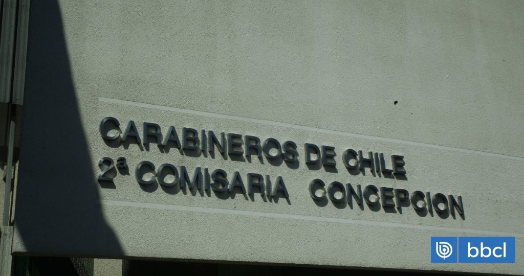Estudiante de Concepción sorprende con arma de Airsoft en su colegio