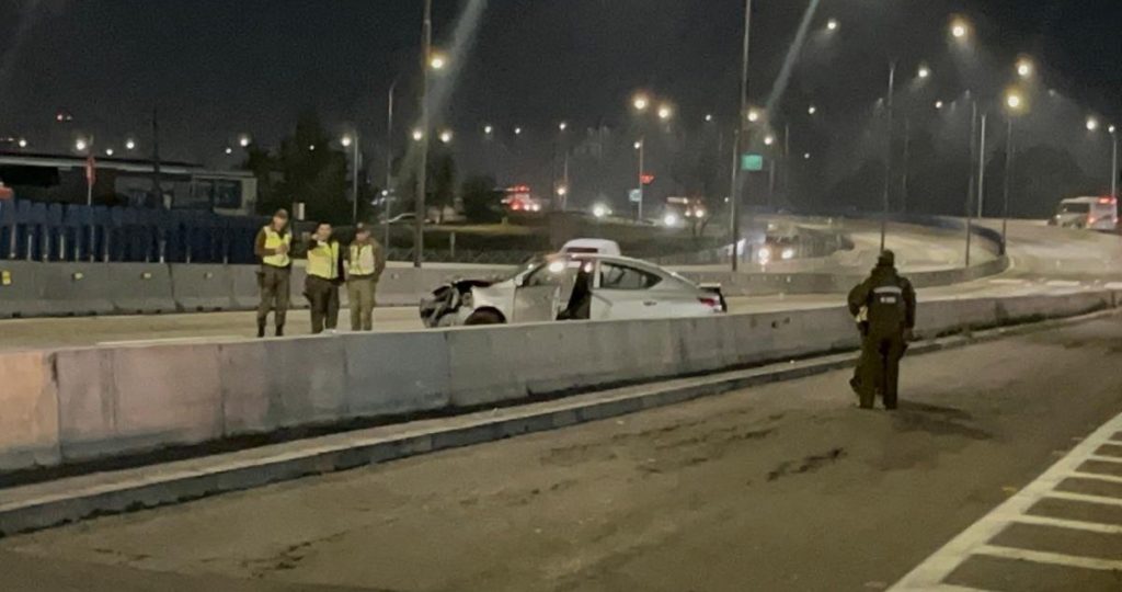 Dos mujeres en riesgo vital tras incidente en Autopista Central
