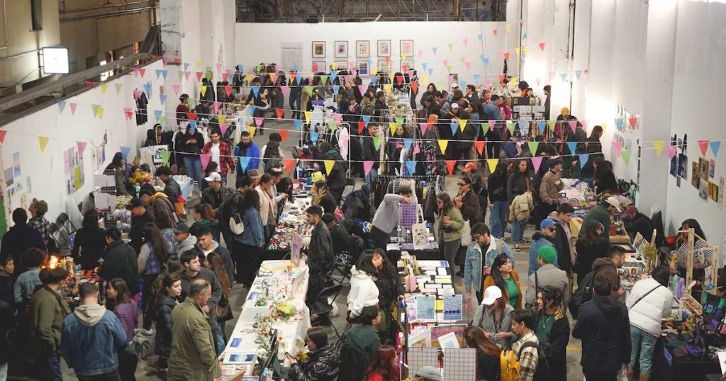 Cultura y arte se fusionan en el evento Plaza Pública 2025.