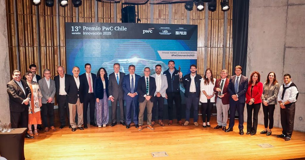 Innovación Chilena: Arauco y Movener Triunfan en Premio PwC 2025