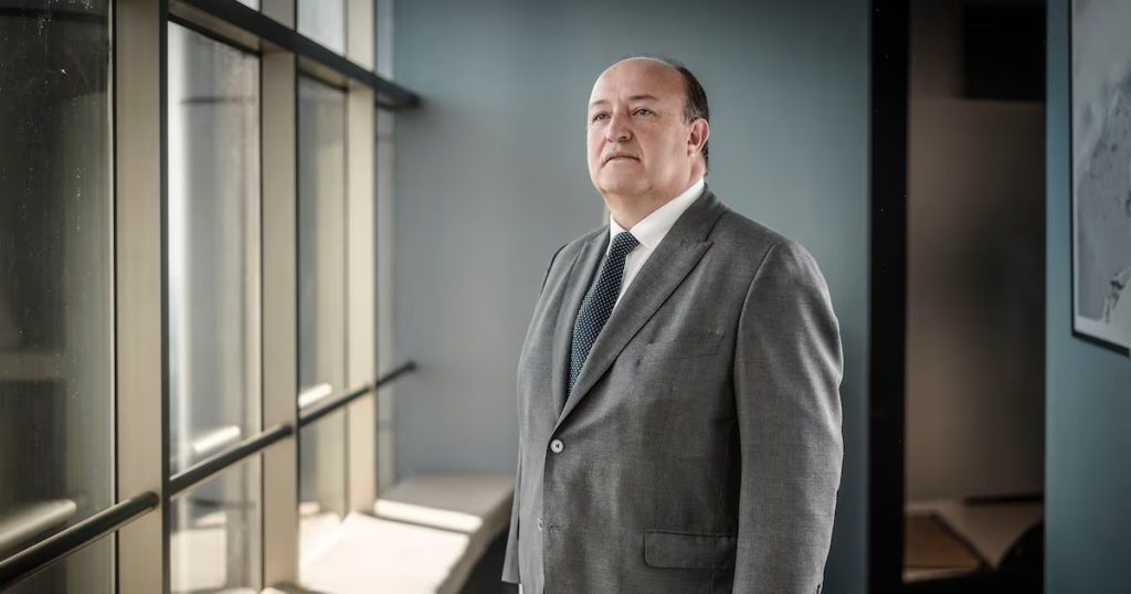 Exfiscal Guerra bajo escrutinio por presuntos favores a Hermosilla.