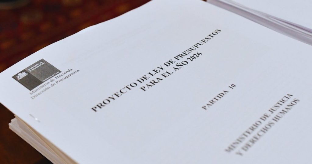 Controversia Nacional por el Presupuesto 2026 de Boric