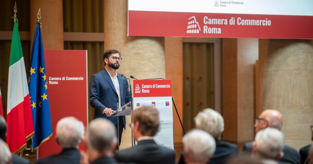 Boric alerta sobre el autoritarismo global durante su visita a Italia