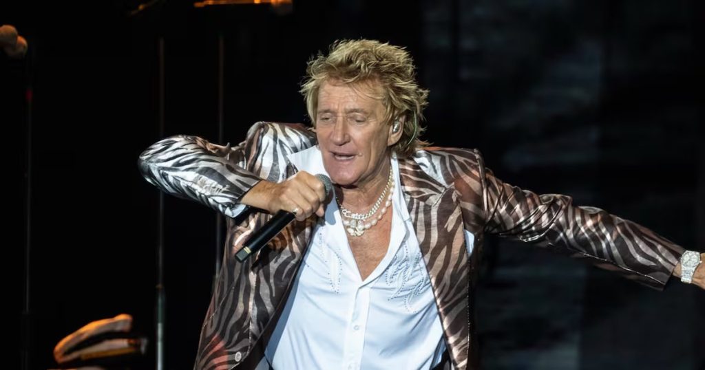 Refuerzo de buses para el concierto de Rod Stewart en Claro Arena