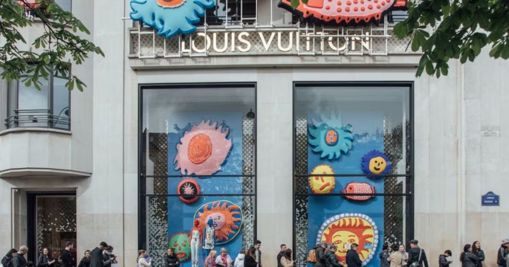 LVMH lidera la recuperación del lujo con ventas sorprendentes.