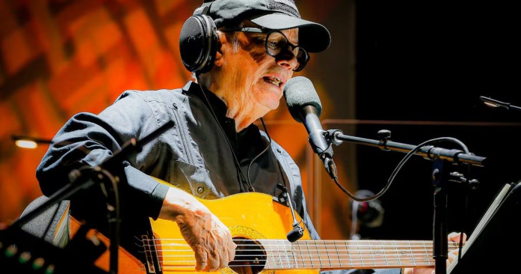 Silvio Rodríguez enfrenta retención de fondos en Chile por derechos impagos.