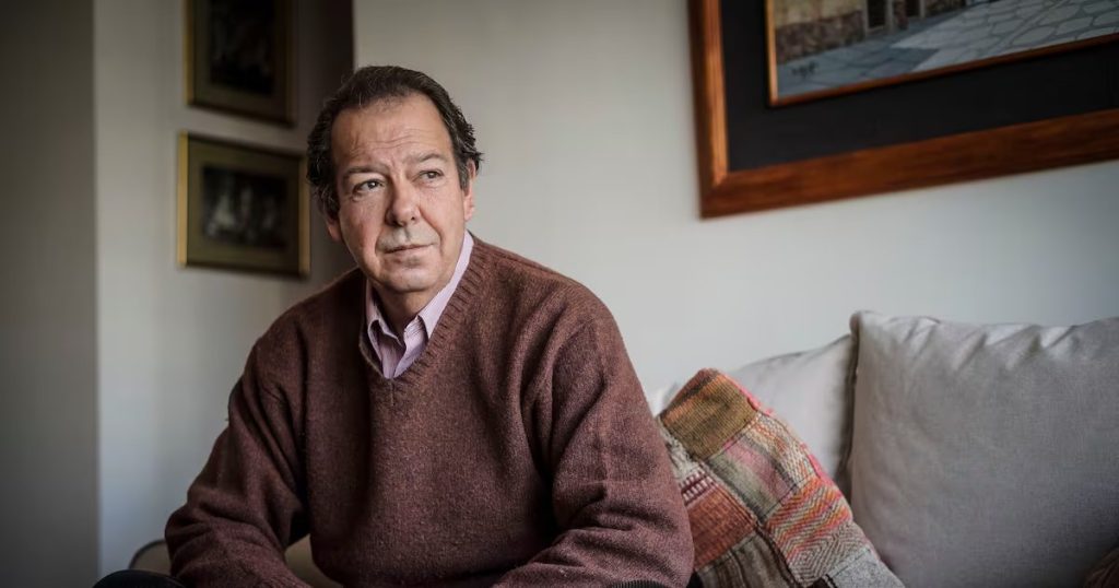 Exesposa de Tocornal denuncia extorsiones tras su retractación.