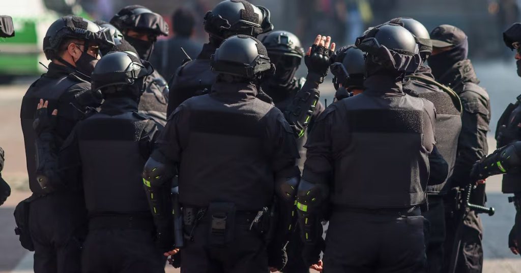 Tensión en Estación Central: Ataque con aceite hirviendo a guardias de seguridad.