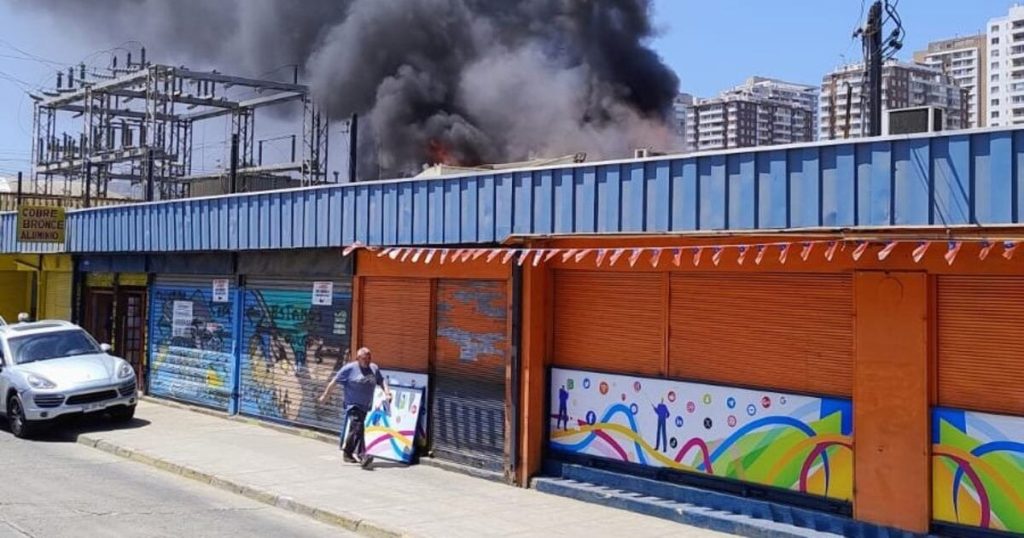Incendio en Viña del Mar provoca corte masivo de electricidad