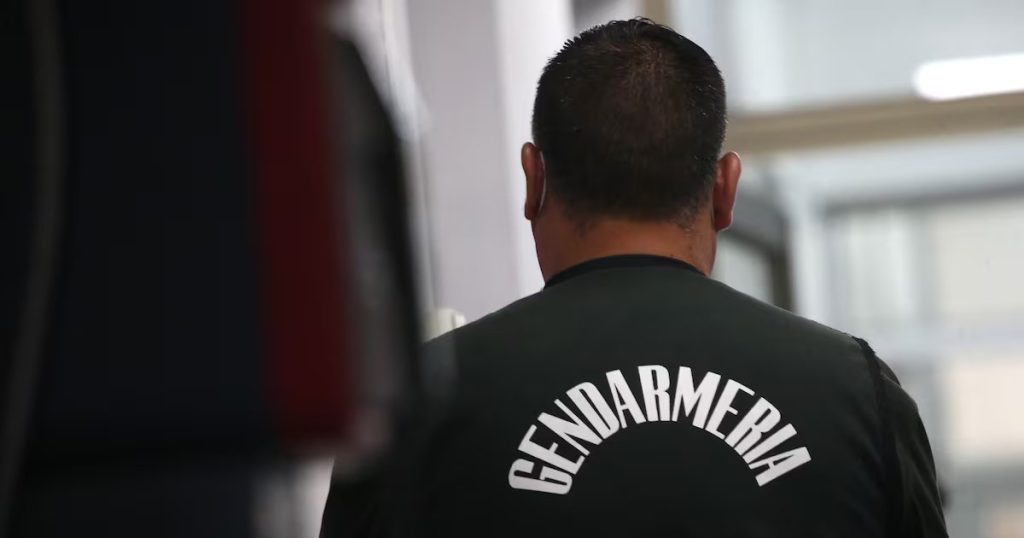 Once gendarmes enfrentan prisión preventiva por narcotráfico