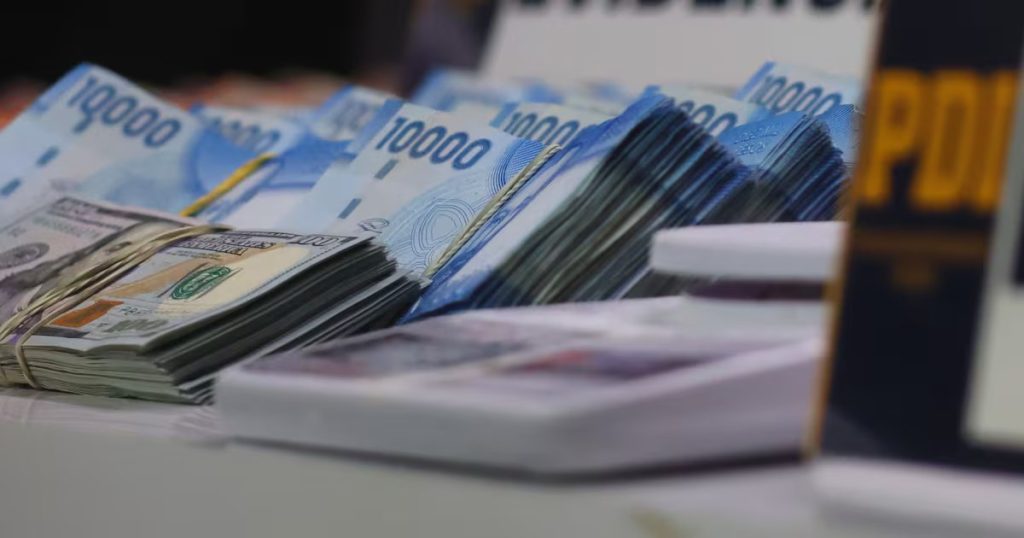 Desbaratan red criminal en Meiggs: operativo revela sistema hawala.