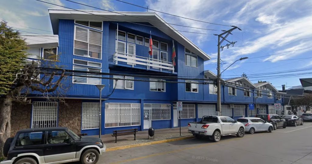 Allanamiento en Coyhaique: Detienen a Dos Funcionarios por Corrupción