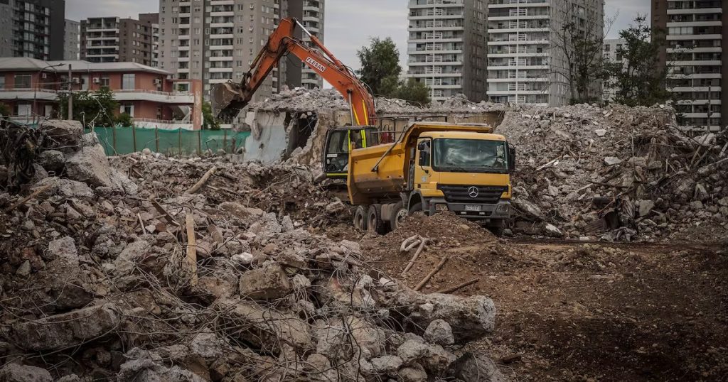 Nuevo Hospital Barros Luco: Menos camas y más demoras en atención