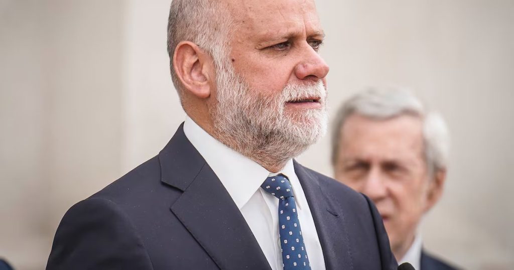 Elizalde critica a Kast y defiende la gestión del presidente Boric