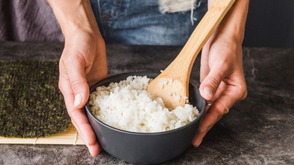 Atención con el arroz: ¿Por qué no debemos recalentarlo más de una vez?