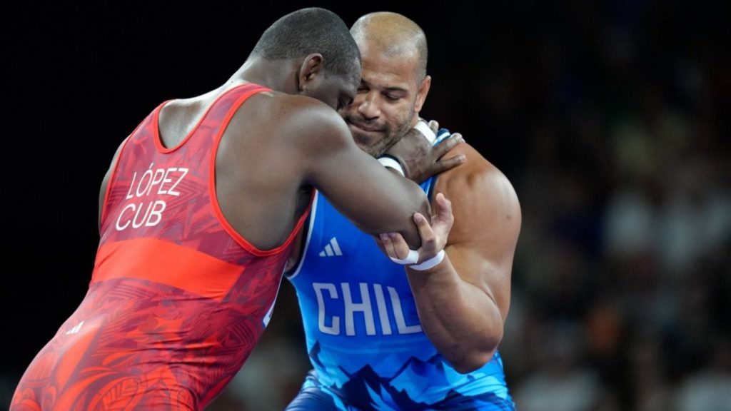 Yasmani Acosta y el millonario premio tras obtener medalla de plata en París 2024