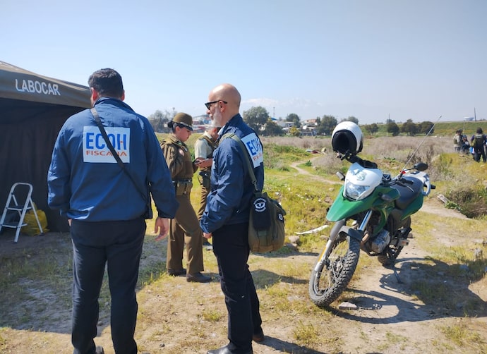 Cadáver encontrado en toma de Cerrillos presenta lesiones con armas de fuego y cortante