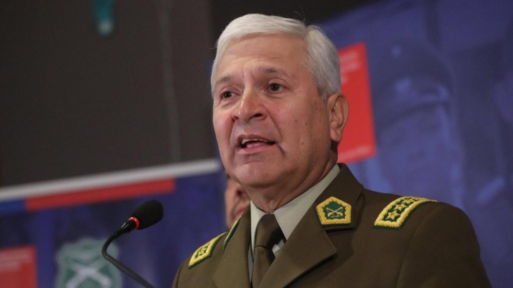 Ricardo Yáñez renuncia como general director de Carabineros