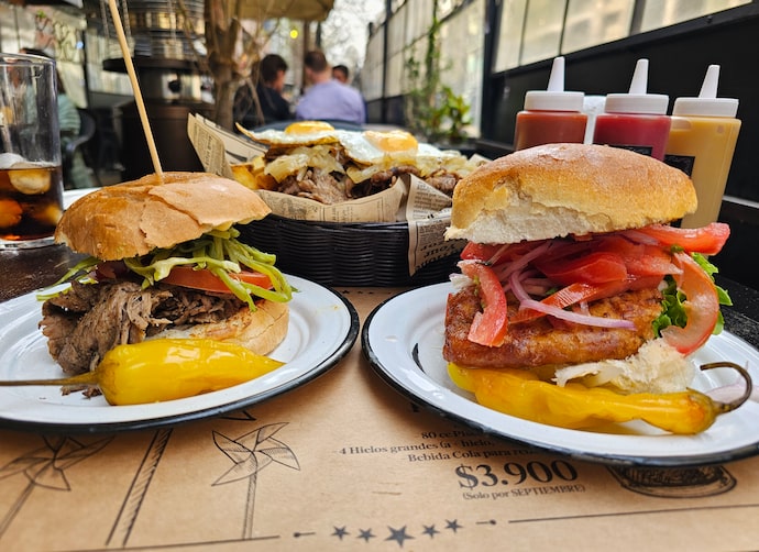 Sánguches, embutidos y terremotos: conoce el menú gastronómico que tendrá La Cuarta Fonda del Parque O’Higgins