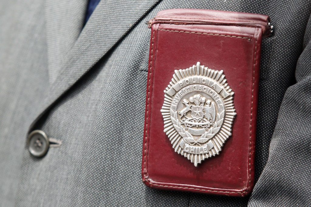 Estudian gratis y parten ganando $1 millón: ¿Cómo y qué se necesita para ser agente policial de la PDI?