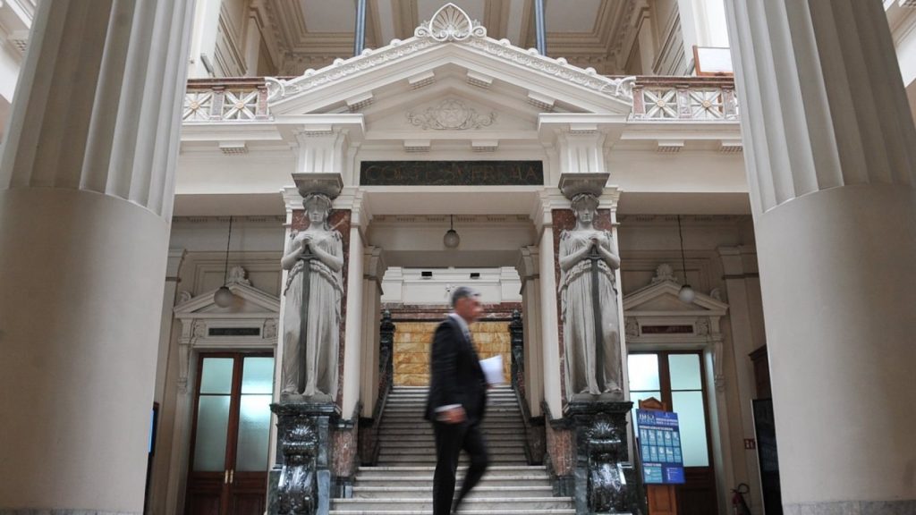 Molestia en miembros del Senado por solicitud de retrasar cuenta pública de la Corte Suprema