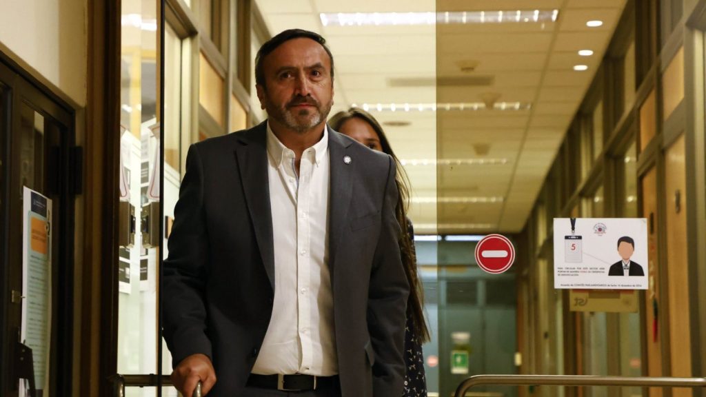 Una semana en huelga de hambre: el estado de salud del diputado Pulgar, imputado por violación y abuso de menor