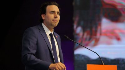 Vlado Mirosevic Apoya Tohá - "Mirosevic Desiste de Presidencia para Respaldar a Tohá", Anuncia Pl