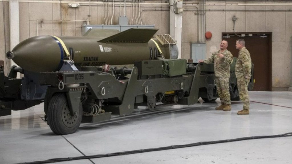 Bomba Anti-búnker GBU-57 - Tensión Global: El Impacto de la Bomba Anti-búnker GBU-57