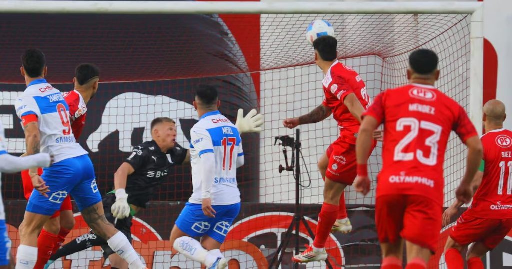 Autogol de Zampedri UC - Dramático Autogol de Zampedri Complica a la UC en Debut de Garnero