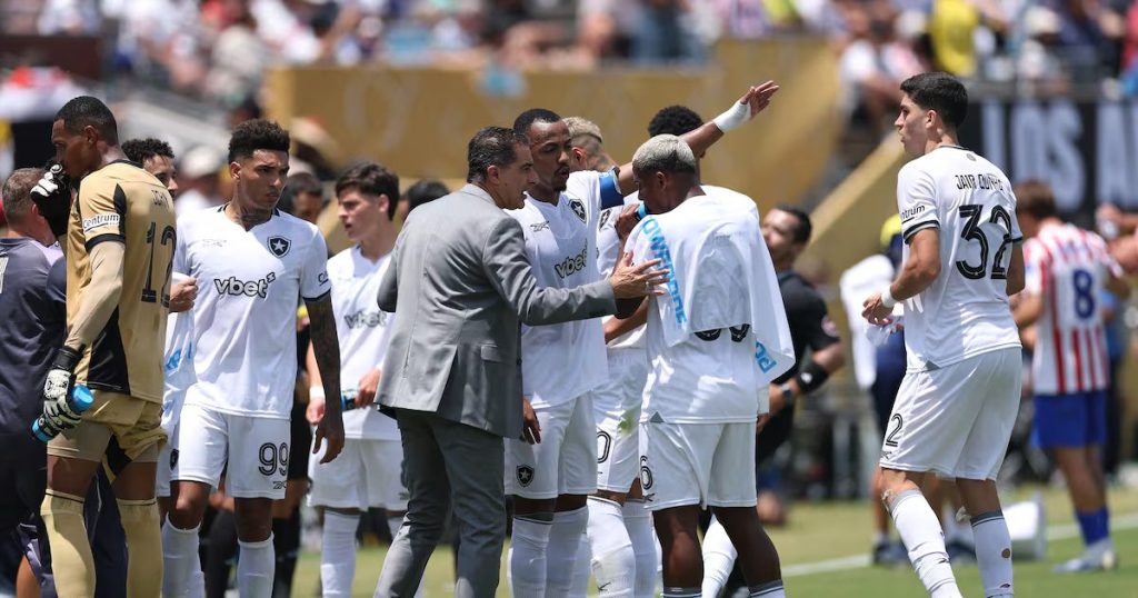 Ironía de Renato Paiva - Botafogo avanza en Mundial de Clubes con ironía de Paiva