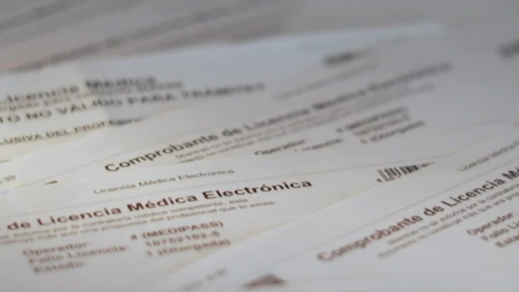 Licencias Médicas Fraudulentas Funcionarios - Contraloría: 3.500 funcionarios con licencias fraudulentas
