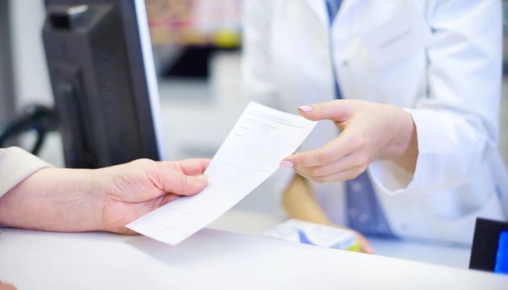 Uso Indebido Licencias Médicas - Funcionario público en Chile: polémica por uso indebido de licencias